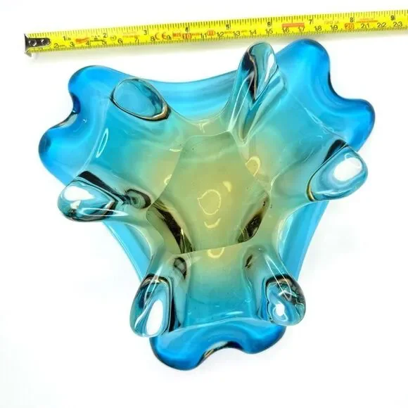 Mid-Century Murano Style Blue Amber Sommerso Art Glass Bowl Ashtray Centerpiece - Picture 6 of 7